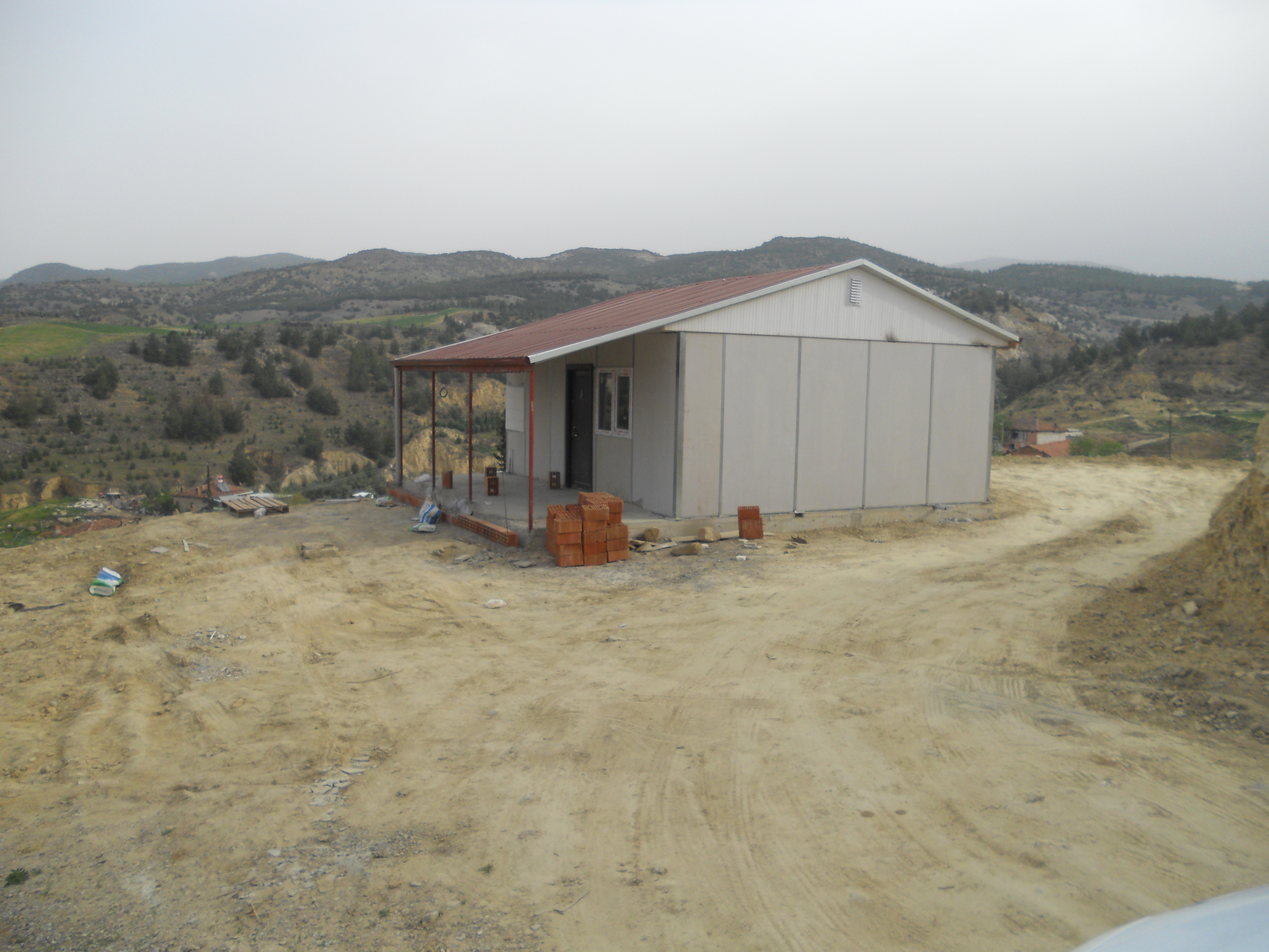 Ev Yapım Yardımlarımız Devam Etmektedir » Pamukkale Sosyal Yardımlaşma